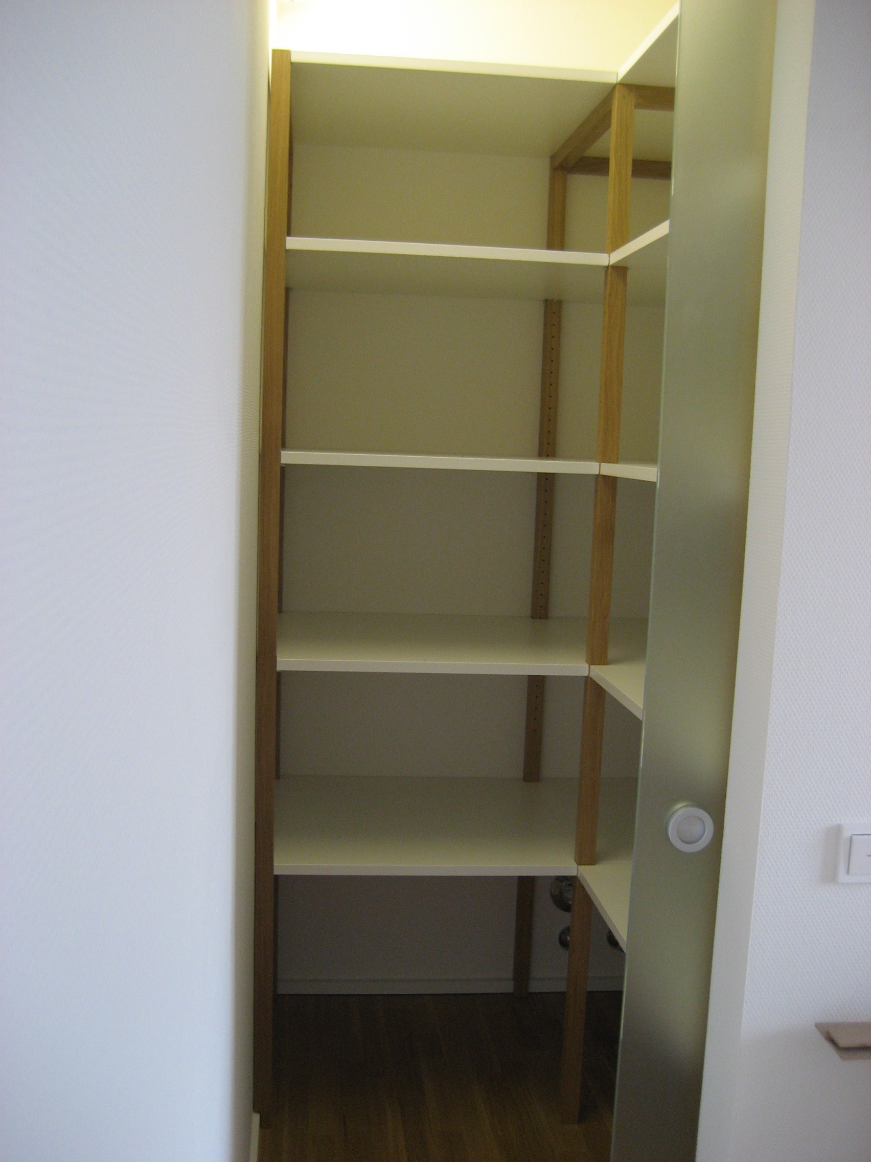 Regal Fur Abstellkammer